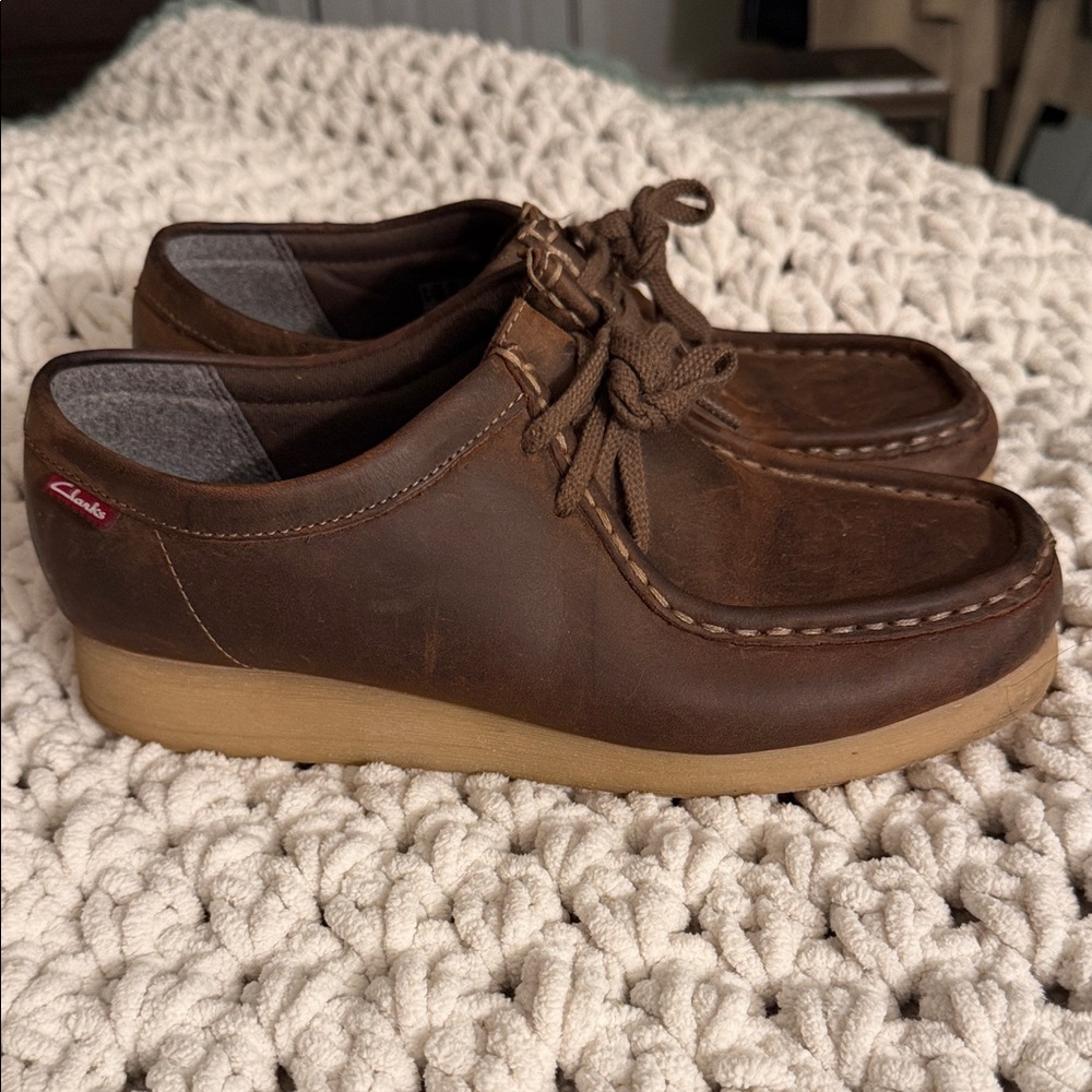 Clarks Brown Leather Moccasin-Style Lace-Up Loafers